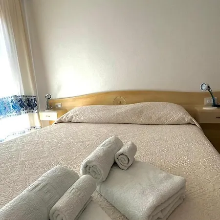 Locazione Turistica Senabrinu منزل للإقامة Suni